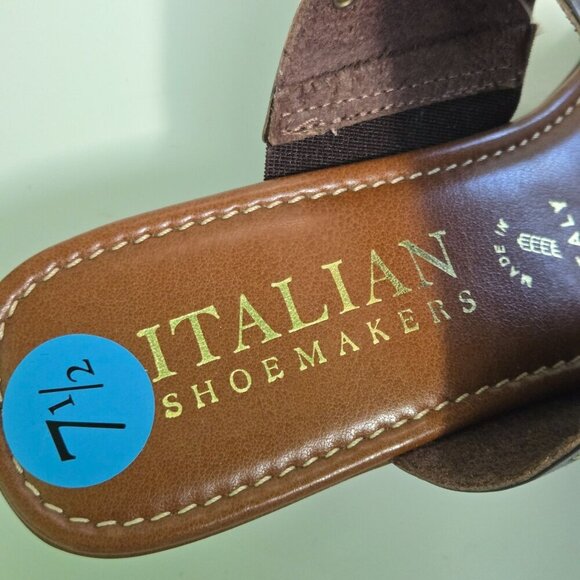 Italian Shoemakers NWOT Studded Leather Slip On Sandals Size 7.5 - Picture 7 of 8